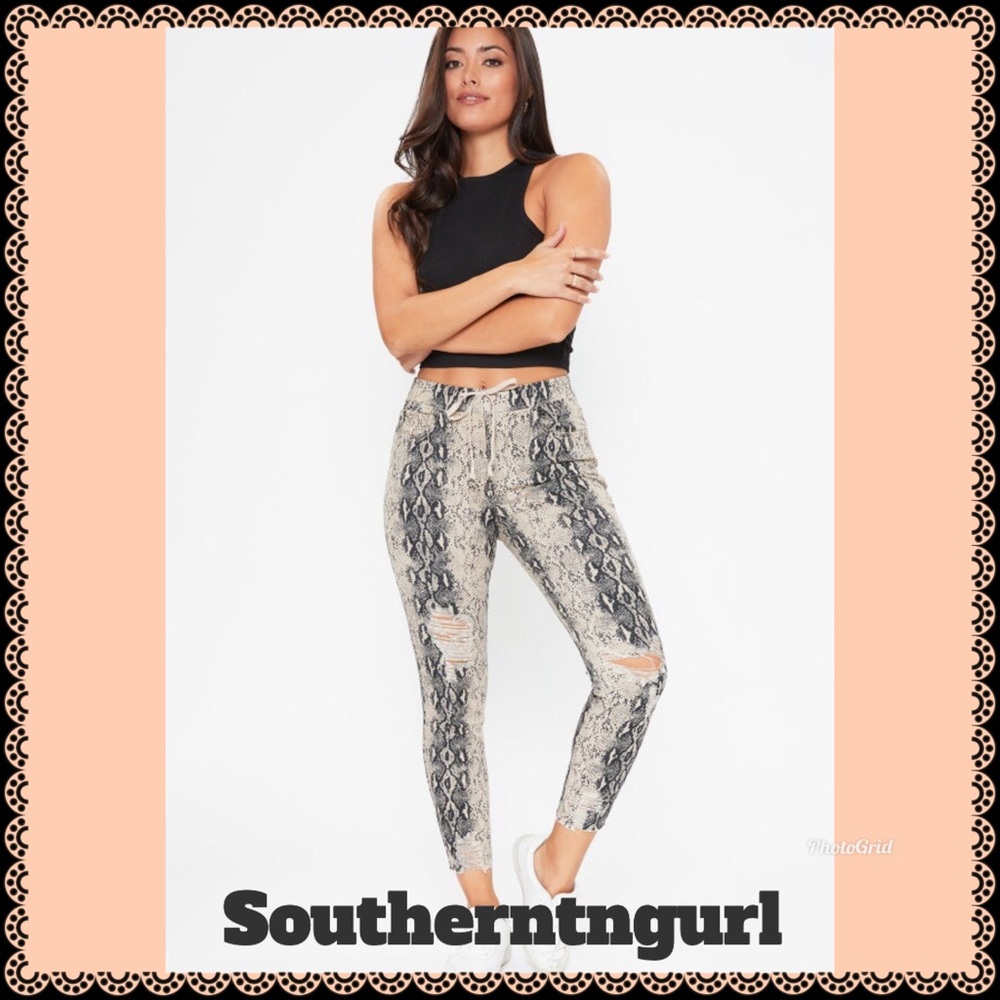NWT YMI Rip It Up High Rise Snakeskin Distressed Joggers